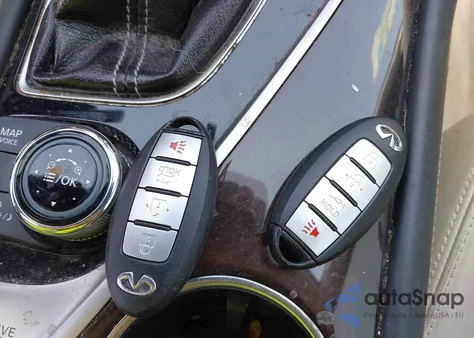 2015 Infiniti Q50 Premium z USA, uszkodzony, nr VIN JN1BV7AP9FM335745